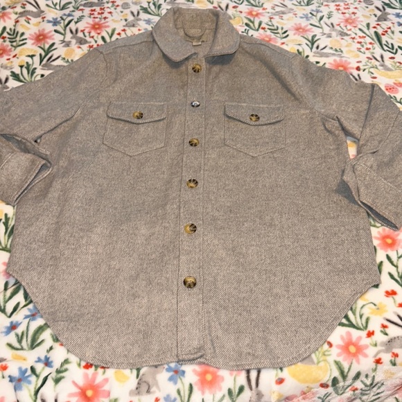 3/$30 Charlie Paige Jacket - Picture 6 of 8